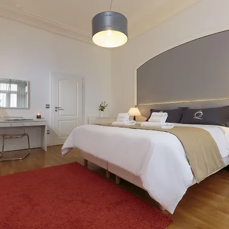 The Queen Luxury - Liberty Apartmán *
