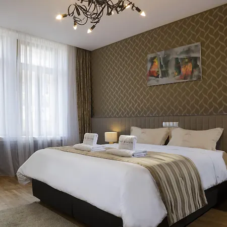 The Queen Luxury - Liberty Apartmán *