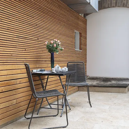 The Queen Luxury - Liberty Apartmán *