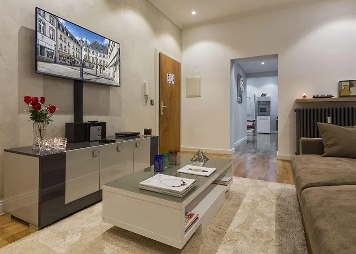 The Queen Luxury - Liberty Люксембург