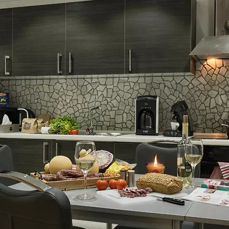 The Queen Luxury - Liberty Apartmán