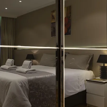 The Queen Luxury - Liberty * Luxemburg
