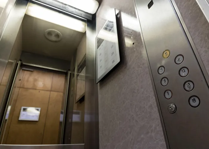 The Queen Luxury - Liberty Apartment *