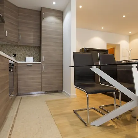 ザ クイーン ラグジュアリー リバティ アパート ルクセンブルク