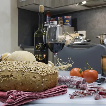 ザ クイーン ラグジュアリー リバティ *