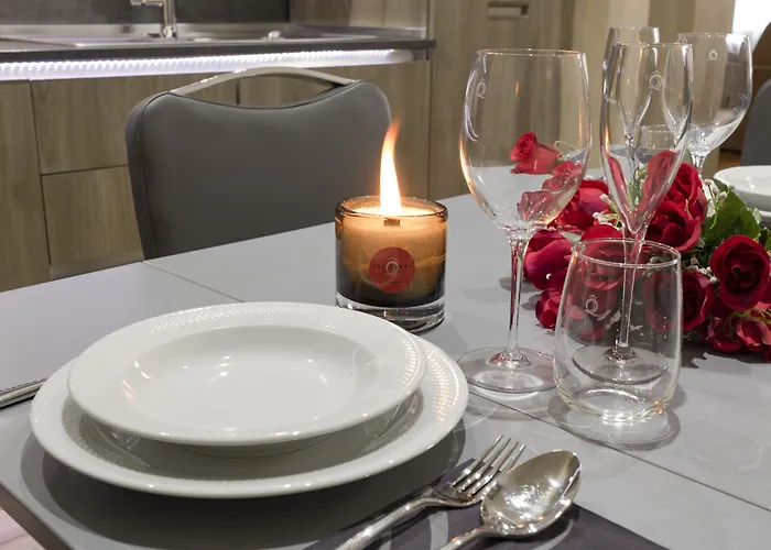 女王豪华公寓 - 自由别墅 *